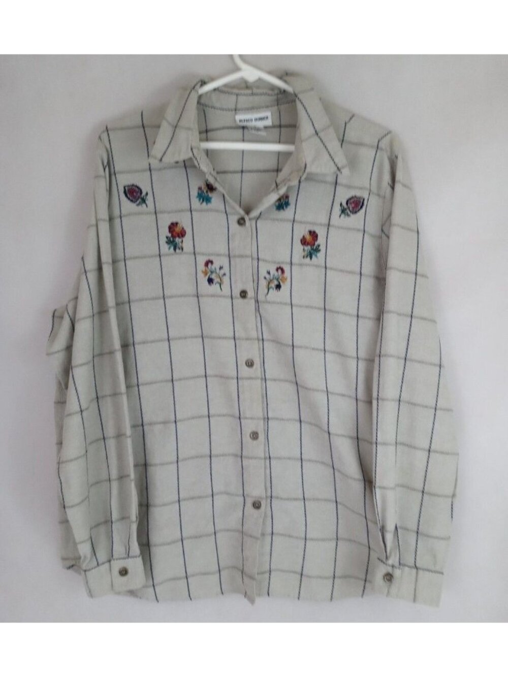 Alfred Dunner Women's Button-Up Blouse With Embroidered Floral Design Size 18